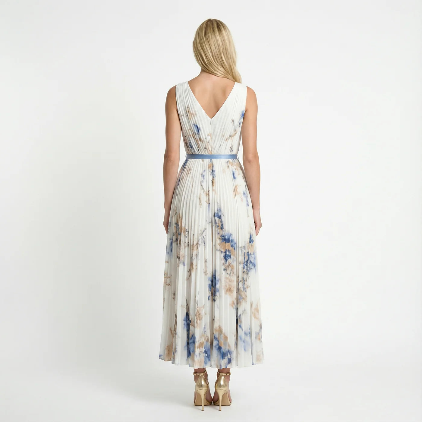 Isla | V-Neck Pleated Maxi Dress Summer Occasion Flowy Silhouette