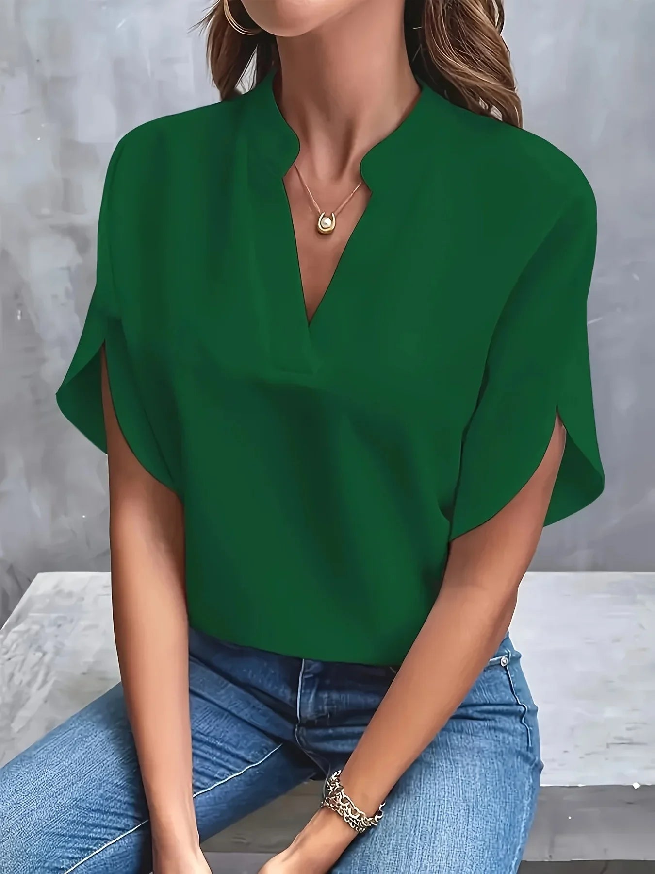 Isla | Tailored V-Neck Elegant Fit Blouse for Work and Casual