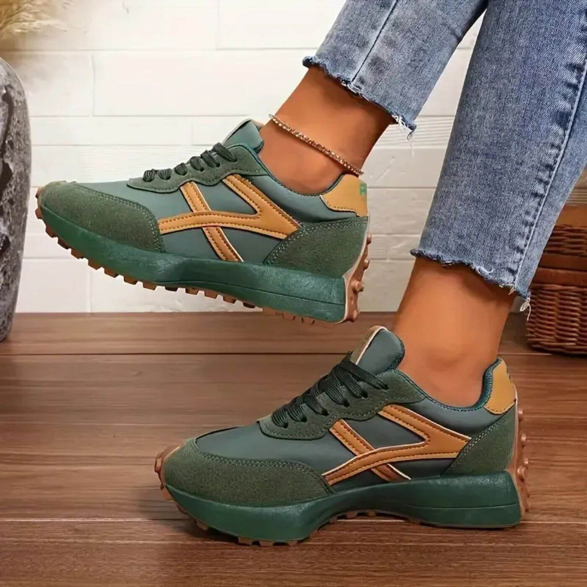 Women's Orthopaedic Lace-Up Casual Trainers in Dark Green