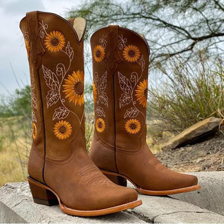Women's Orthopaedic Embroidered Casual Boots in Brown