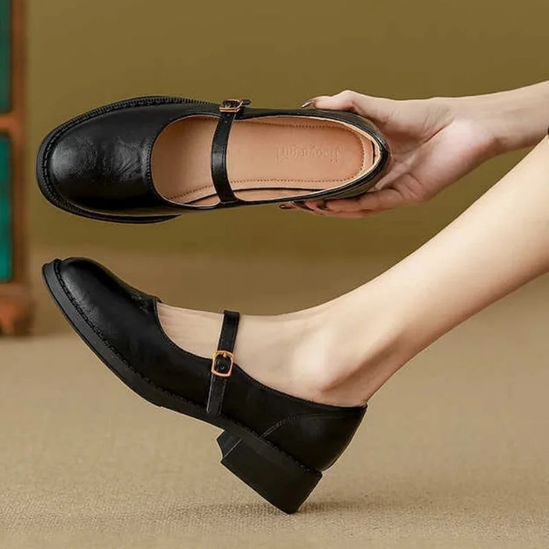 Orthopaedic Mary Jane Casual Flats in Black