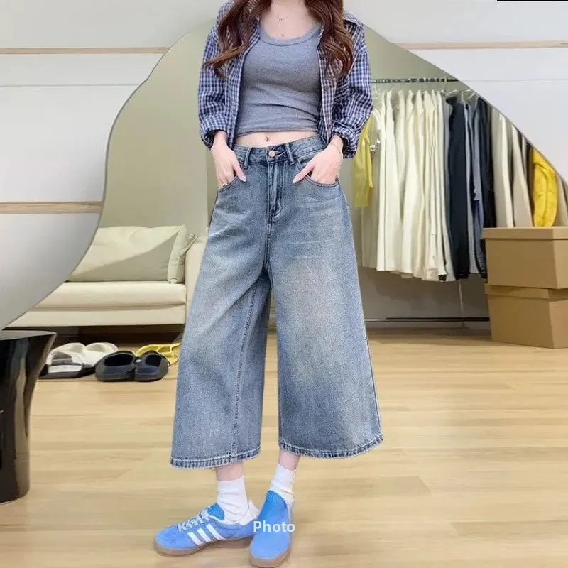 Women's Wide-Leg Casual Jeans in Light Blue