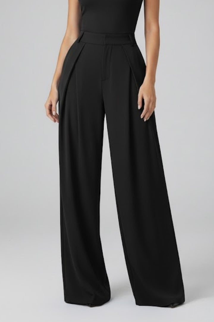 Women's Pleated Workwear Trousers in Black