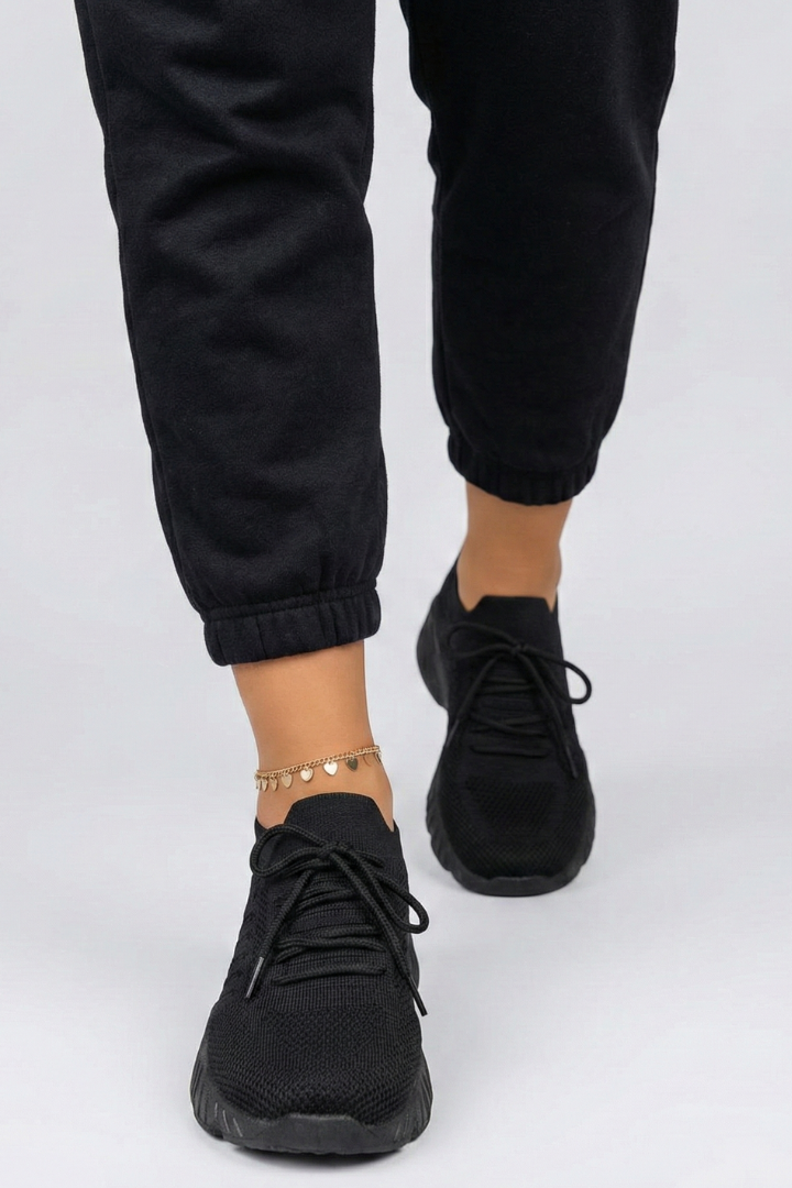 Women's Lace-Up Casual Trainers in Black