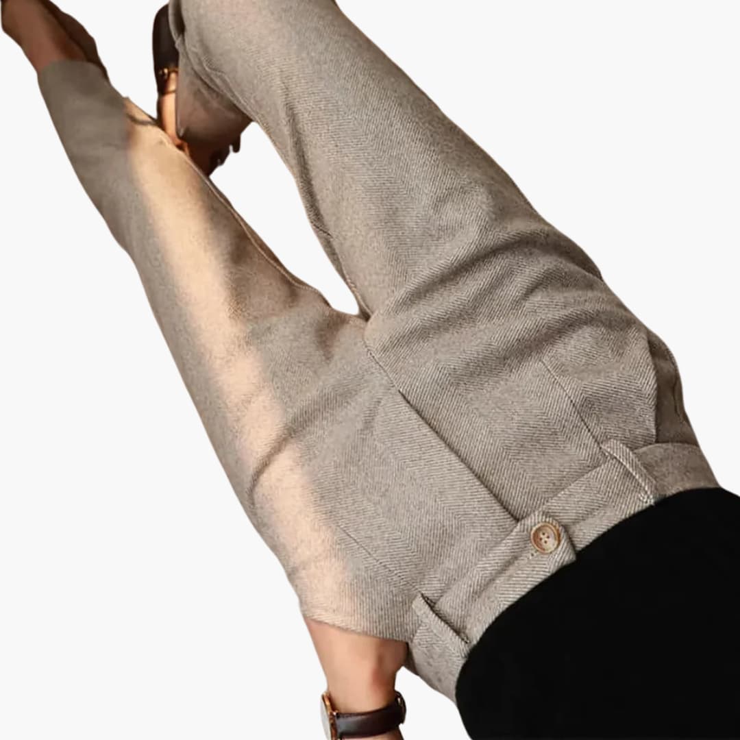 Women's Pleated Workwear Trousers in Taupe