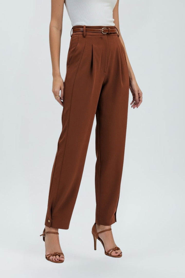 Women's Pleated Workwear Trousers in Rust