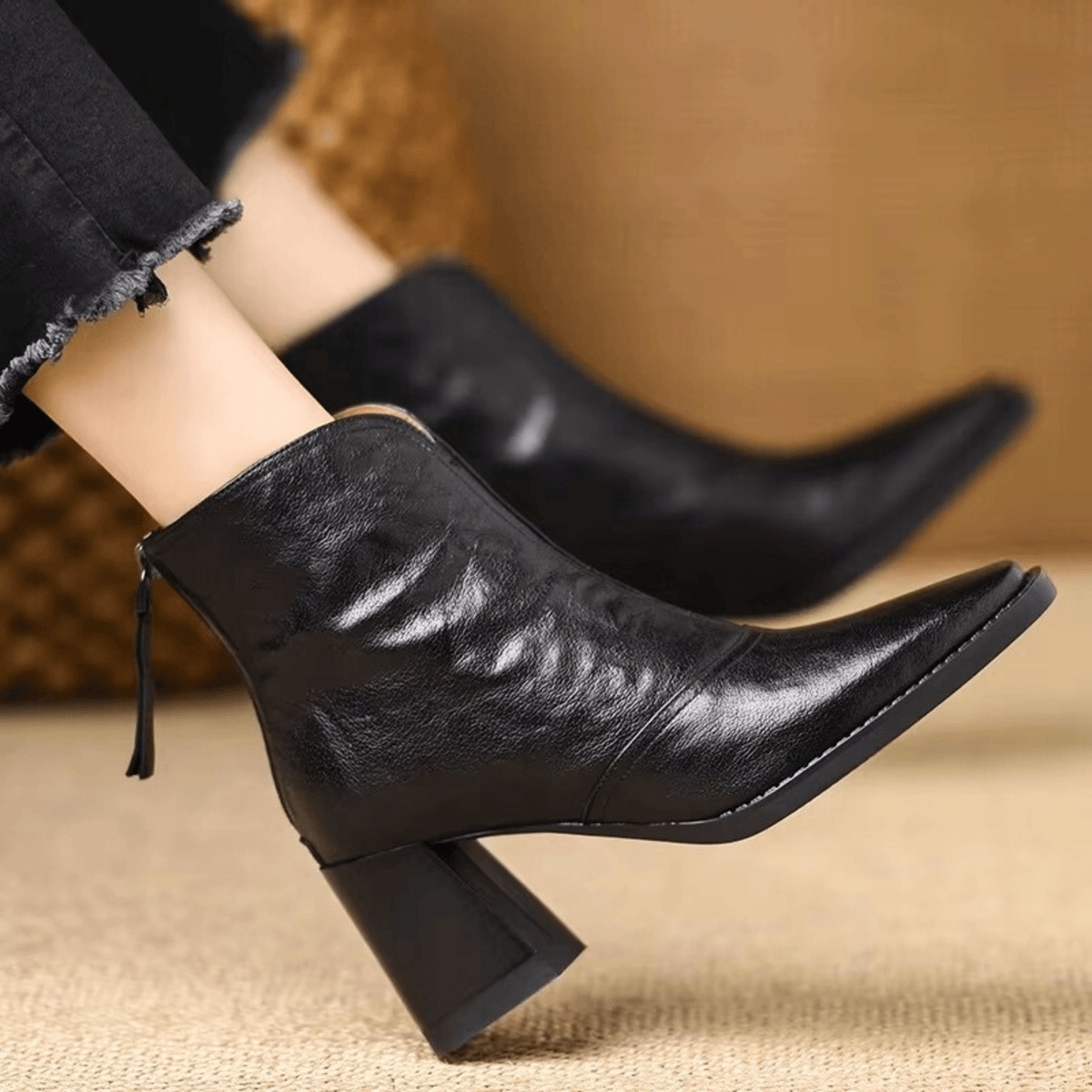 Women's Back-Zip Casual Ankle Boots in Black