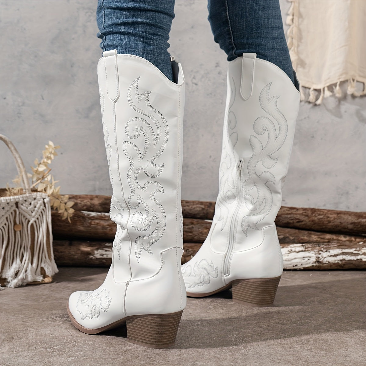 Women's Embroidered Cowboy Boots