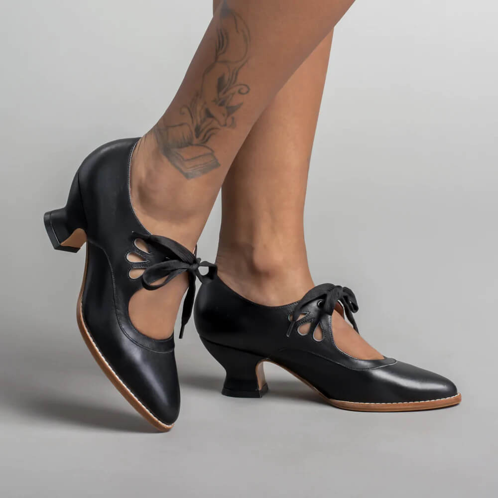 Orthopaedic Teardrop Cut-Out Lace-Up Heels in Black