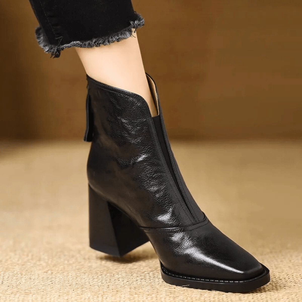 Women's Orthopaedic Back-Zip Casual Ankle Boots in Black