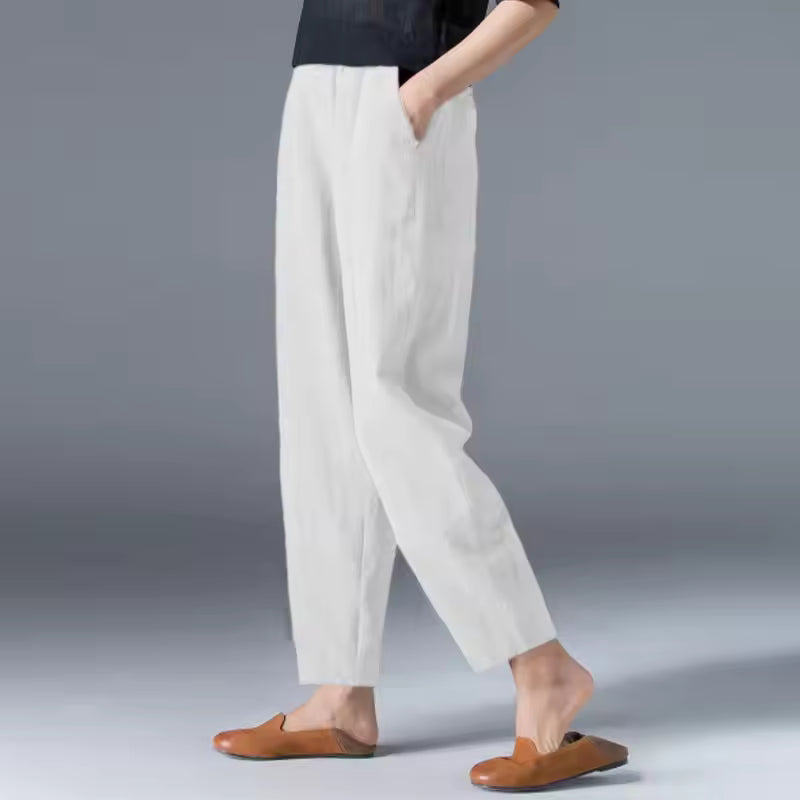 Women's Tapered Casual Trousers in White
