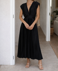 Amelia | V-Neck Sleeveless Pleated A-Line Midi Dress Lightweight