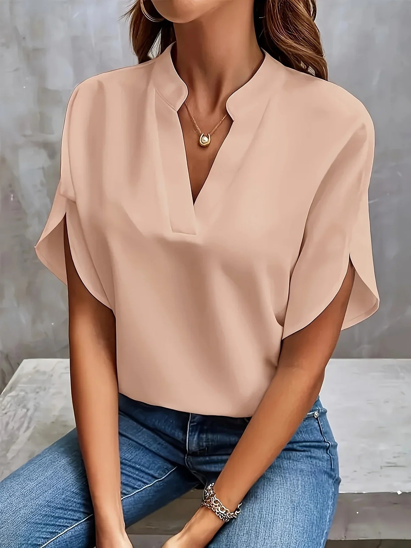 Isla | Tailored V-Neck Elegant Fit Blouse for Work and Casual