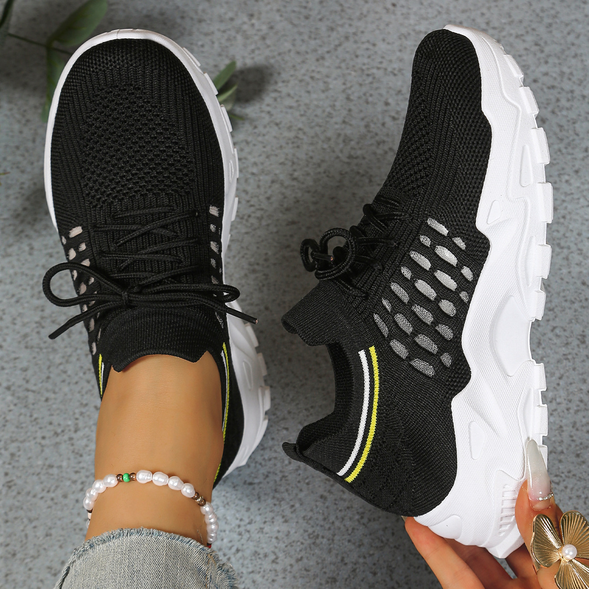 Women's Chunky-Sole Casual Trainers in Black