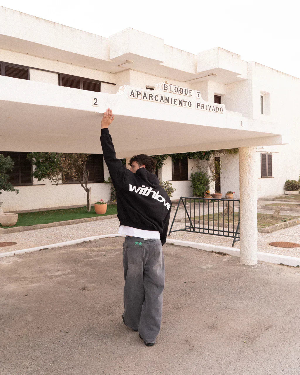 Women's Oversized Casual Hoodie in Black