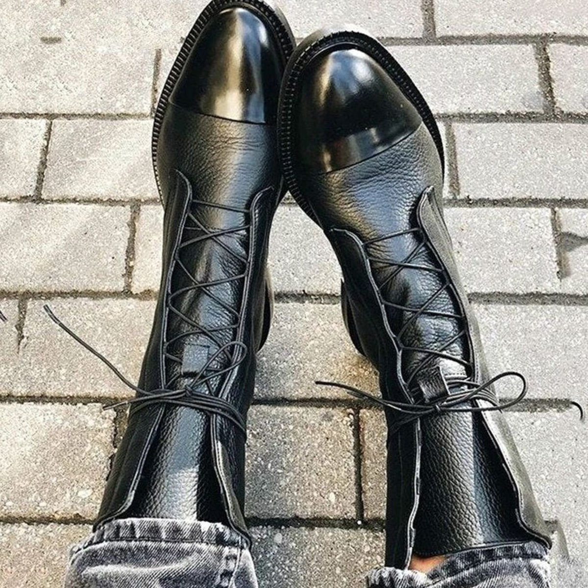 Women's Cap-Toe Lace-Up Casual Boots in Black