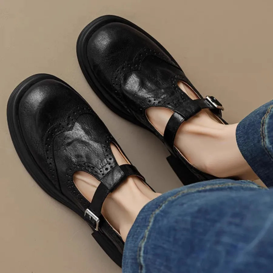 Brogue T-Strap Buckle Casual Flats in Black