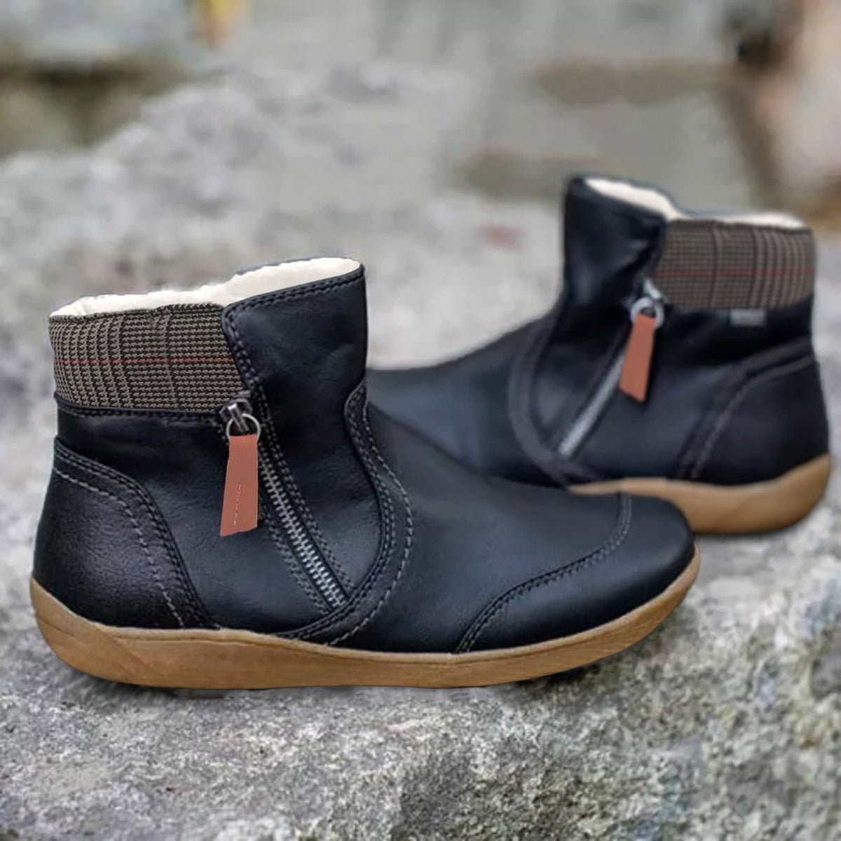 Women's Side-Zip Casual Ankle Boots in Black
