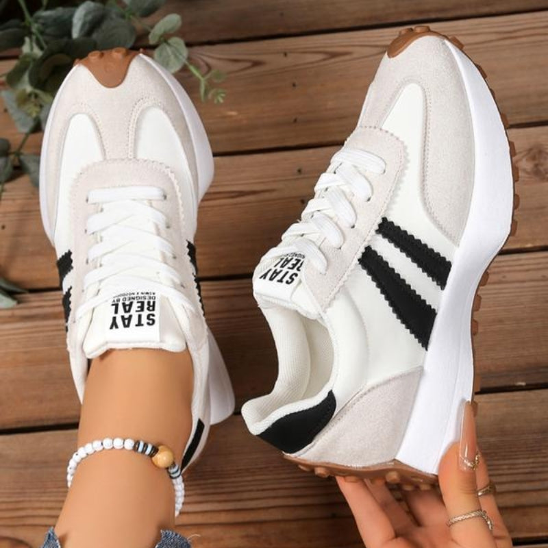Women's Retro Lace-Up Casual Trainers in White