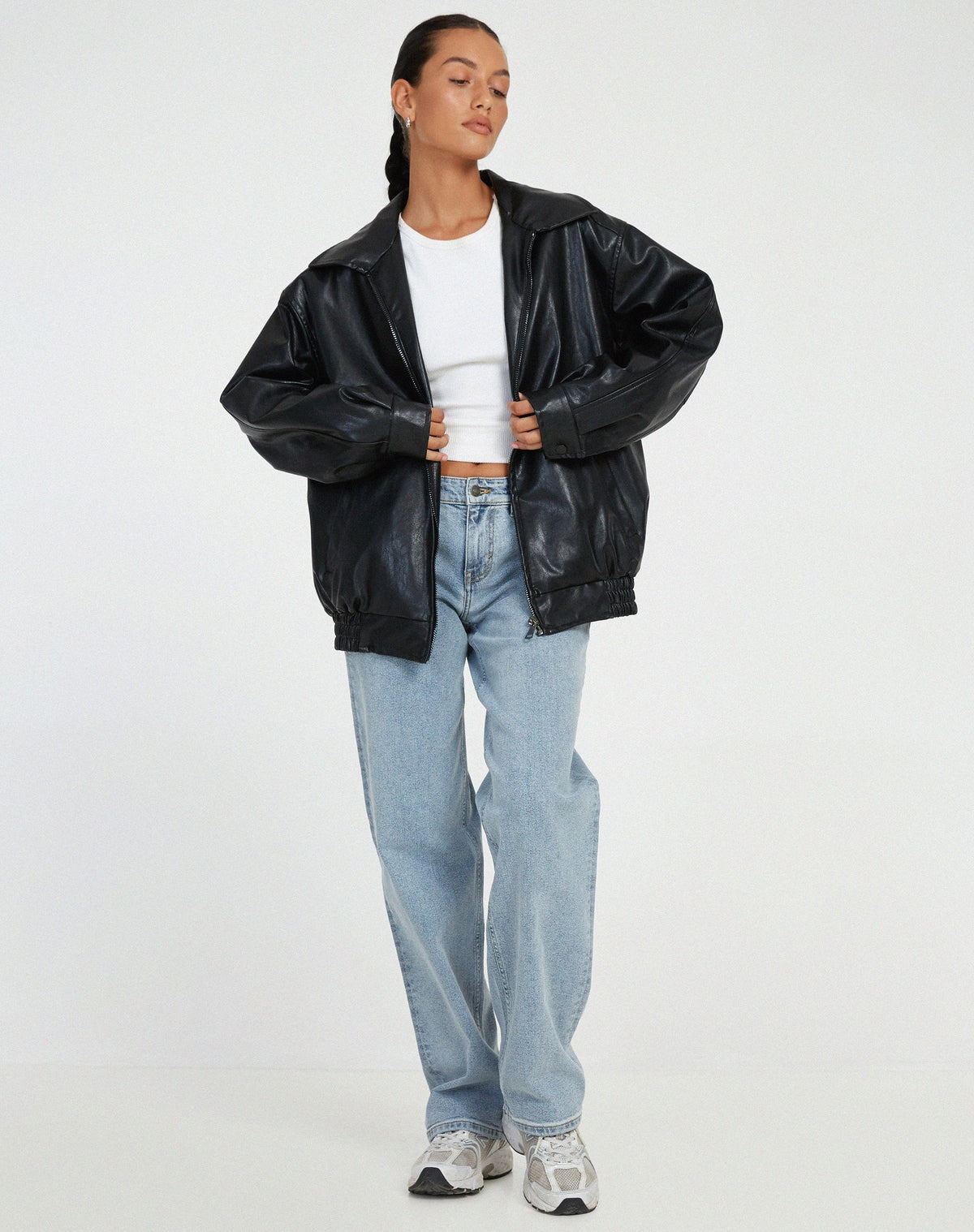 Women's Oversized Zip-Front Casual Jacket in Black