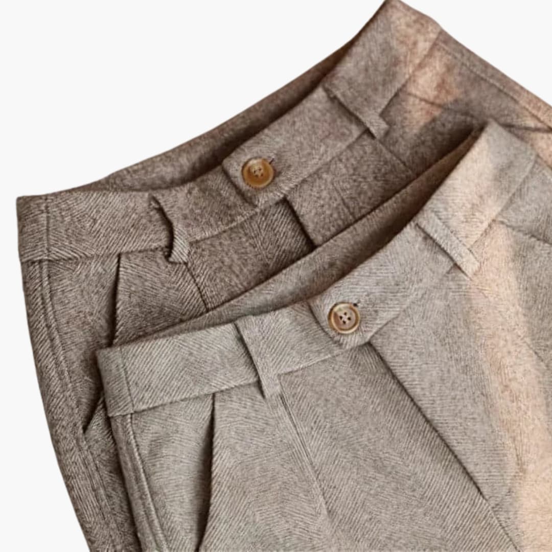 Women's Pleated Workwear Trousers in Taupe