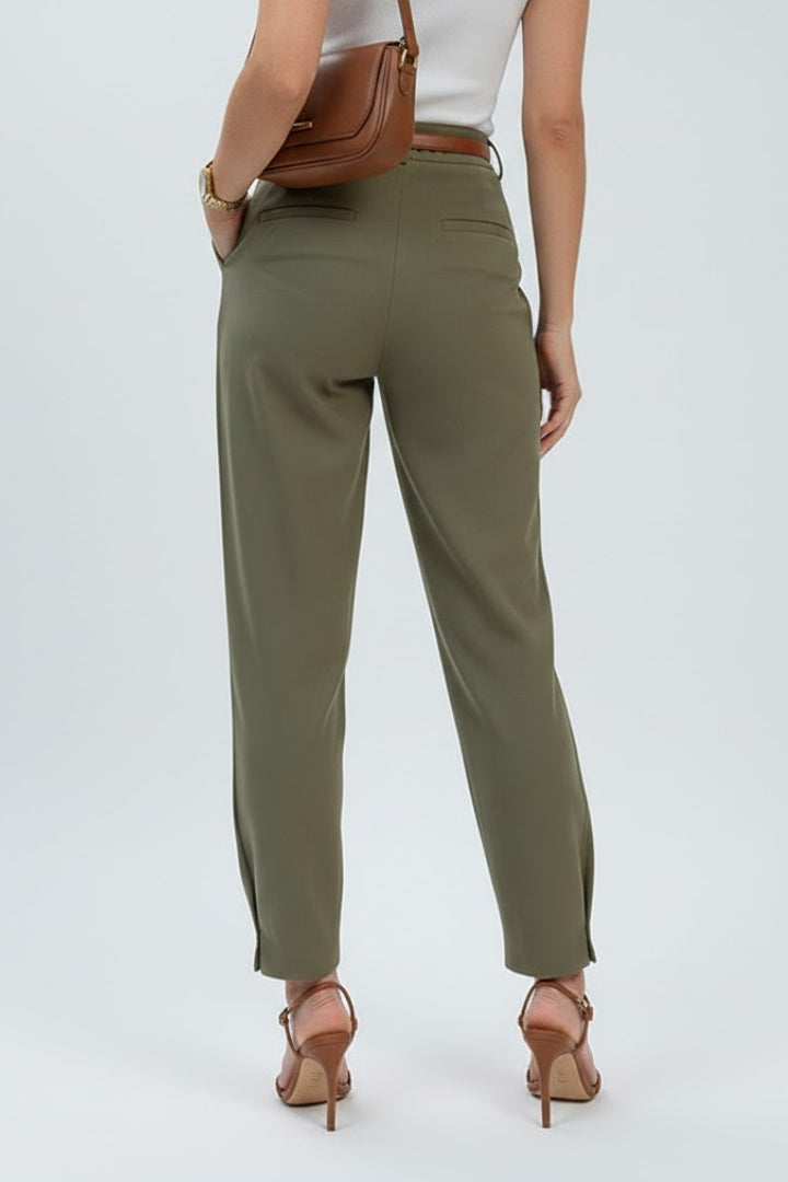 Women's Pleated Workwear Trousers in Olive