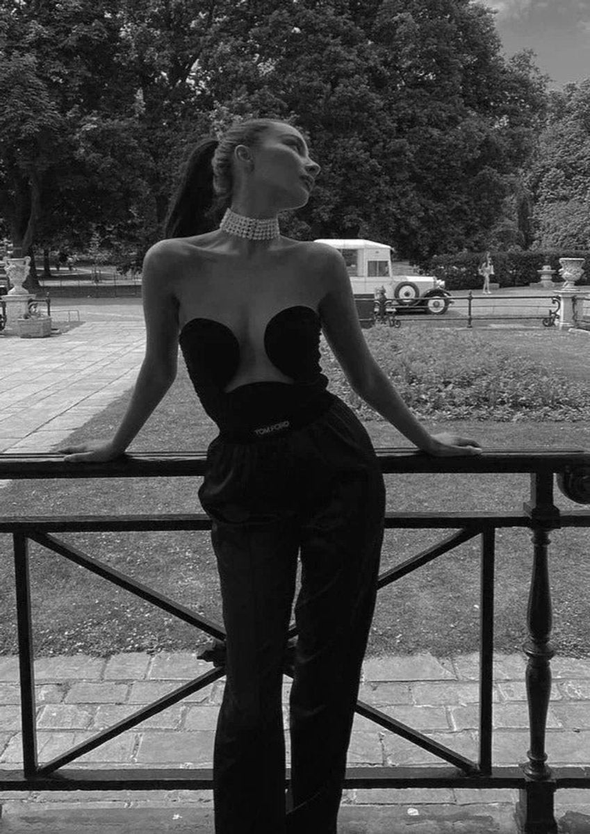 Strapless Wavy Cutout Evening Blouse in Black