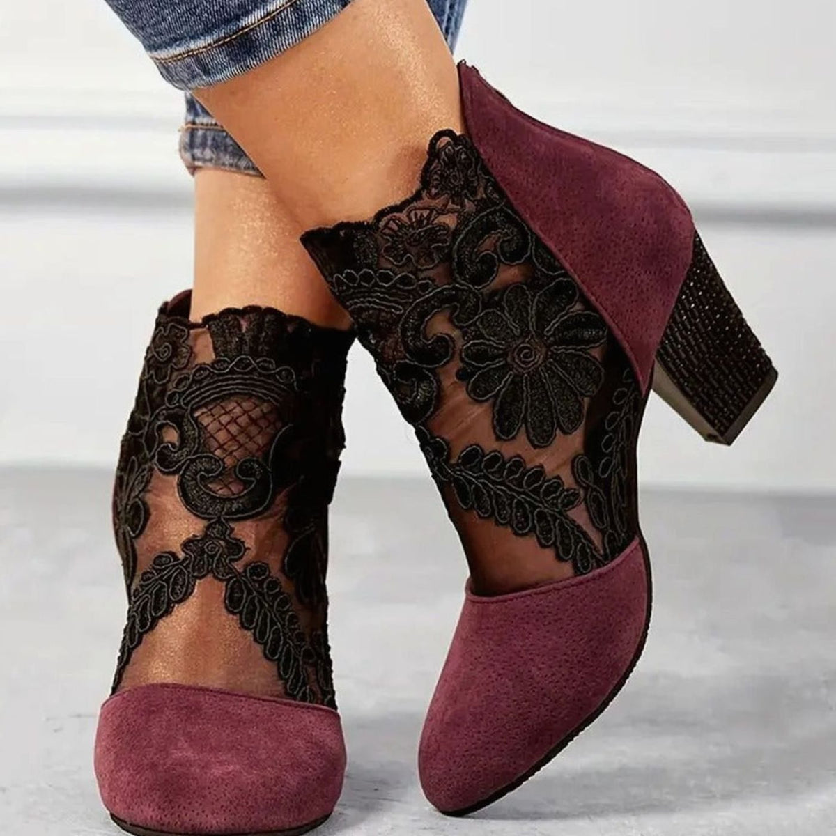 Lace Evening Heels in Burgundy