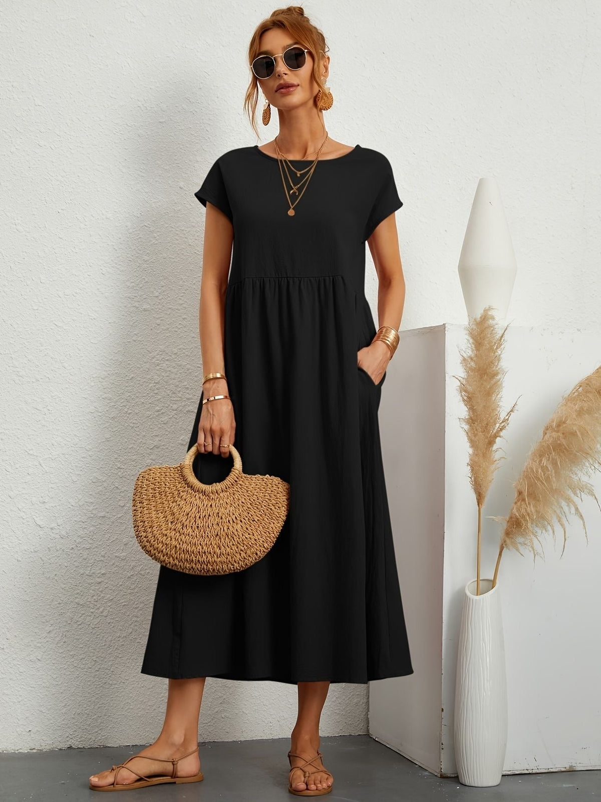 Gathered Empire Waist Casual Midi Dress in Black