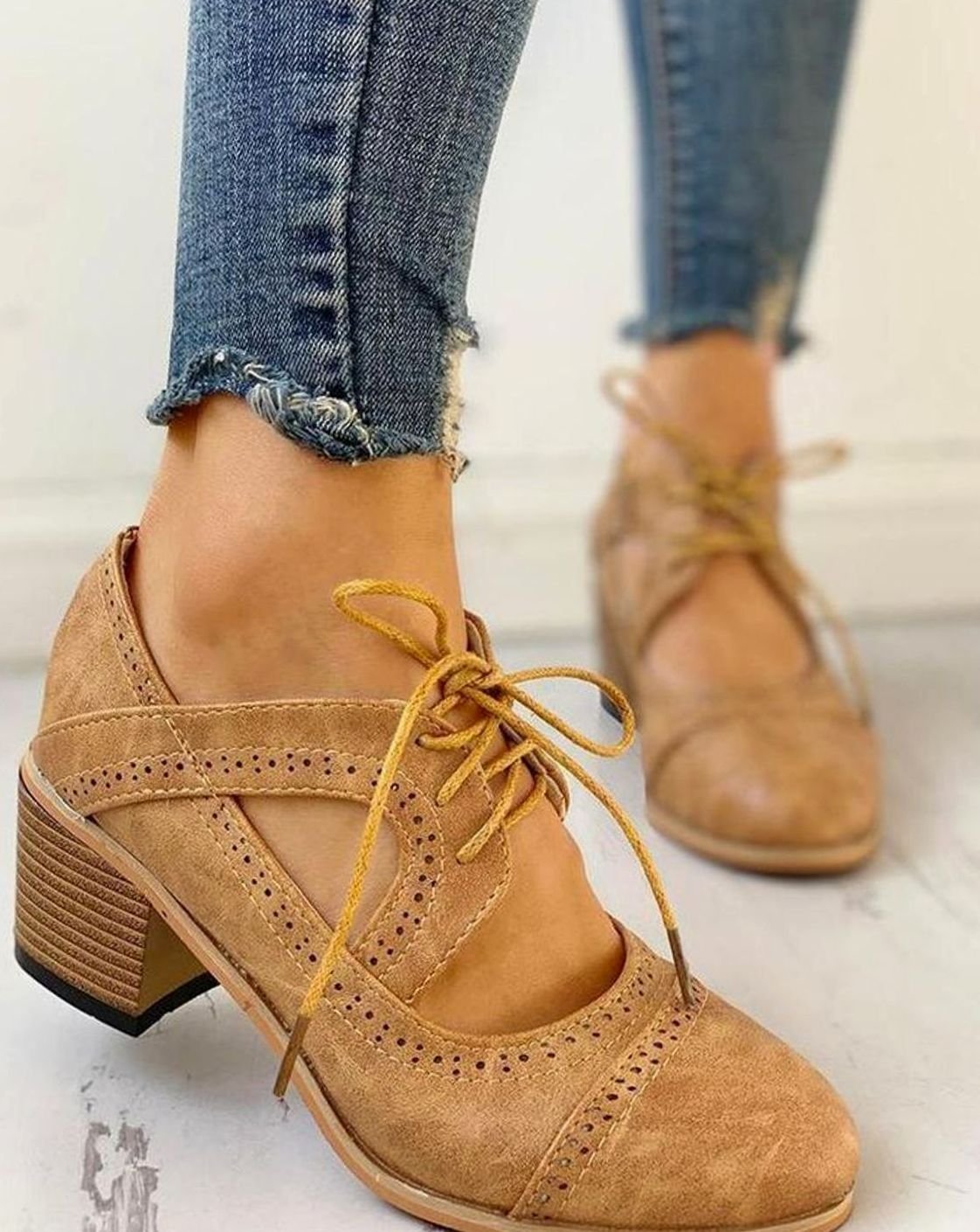 Orthopaedic Lace-Up Casual Heels in Camel