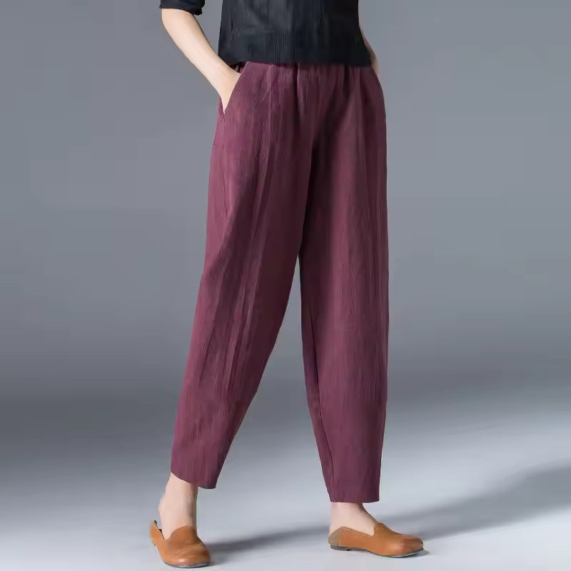Women's Tapered Casual Trousers in Burgundy
