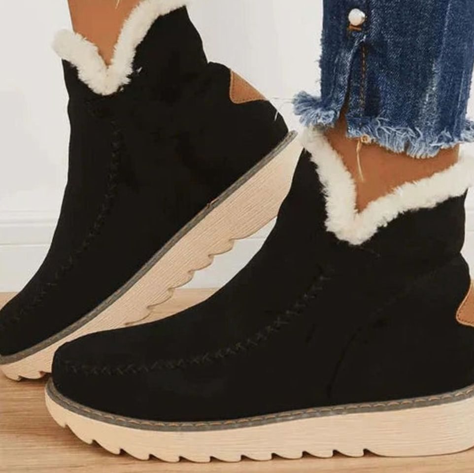 Women's Slip-On Casual Ankle Boots in Black