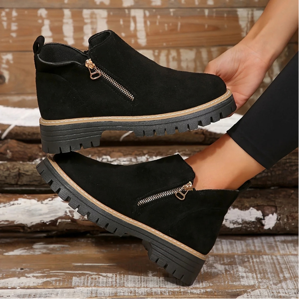 Women's Side-Zip Casual Ankle Boots in Black