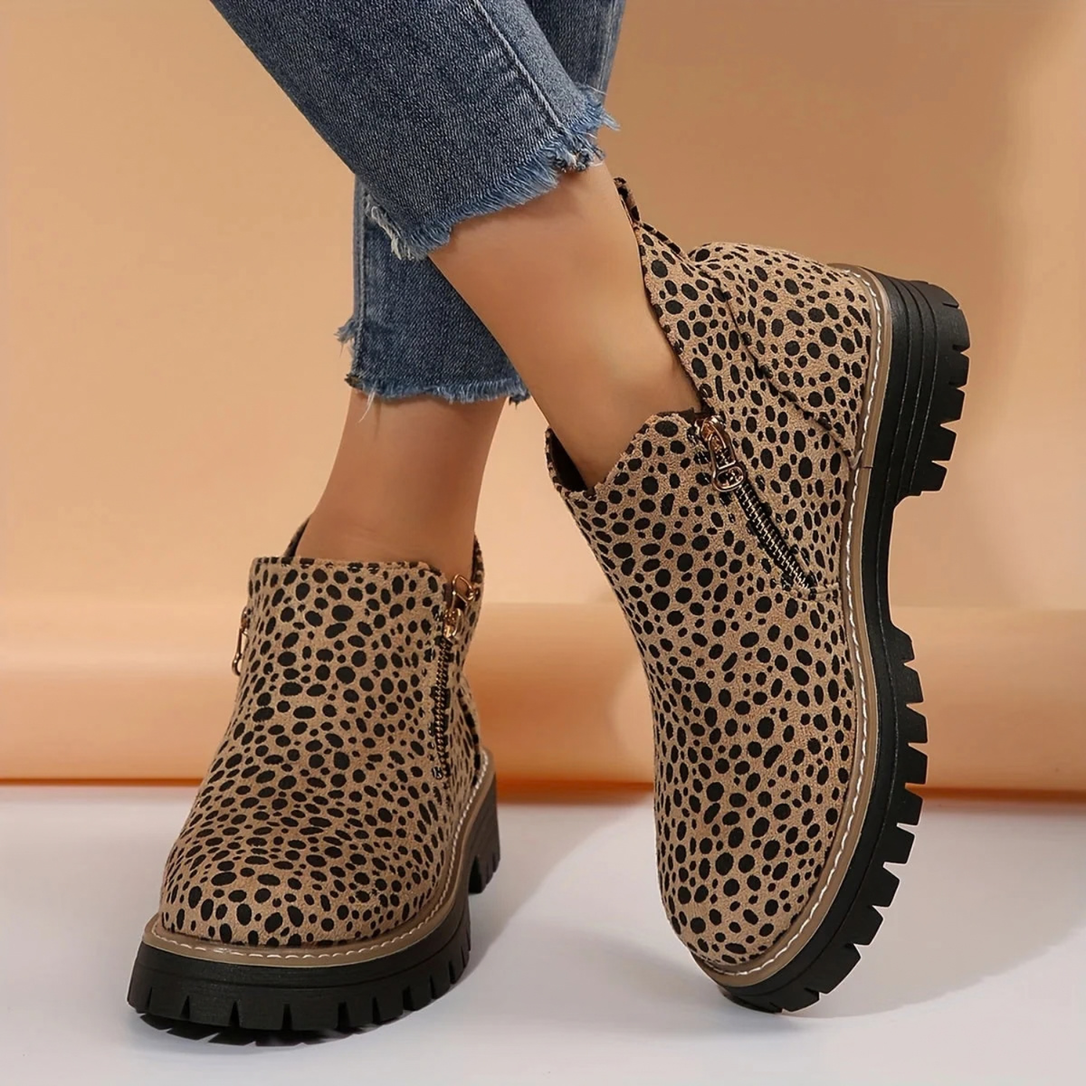 Women's Side-Zip Casual Ankle Boots in Leopard